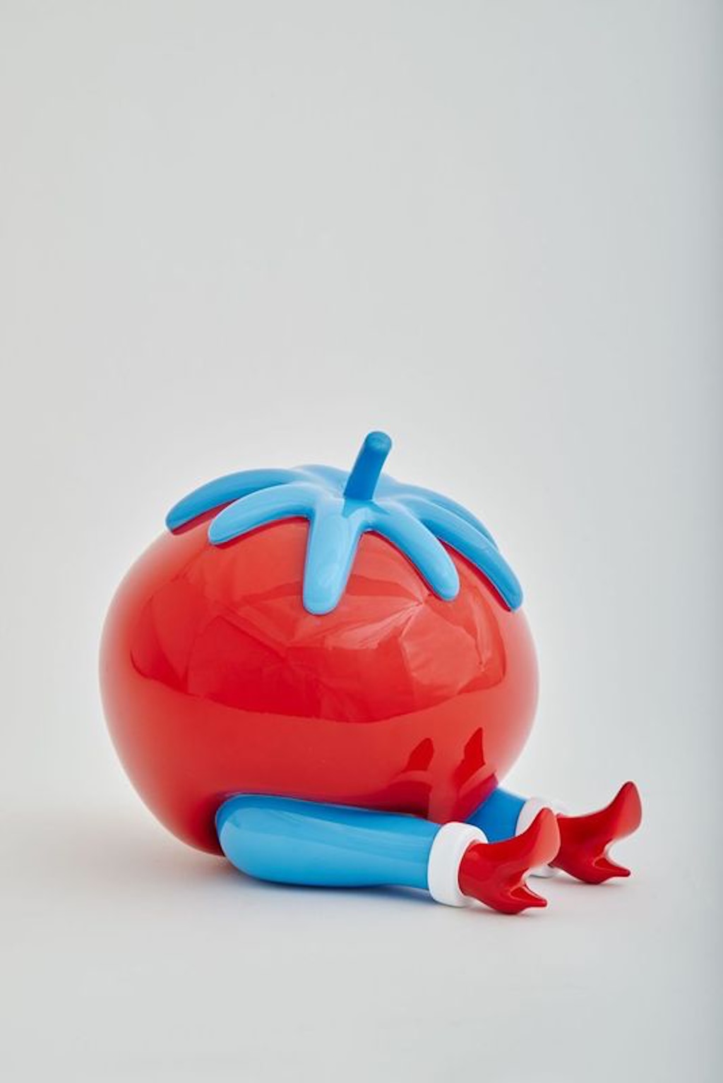 el universo de objetos de case studyo aterriza en malaga 25gramos 4