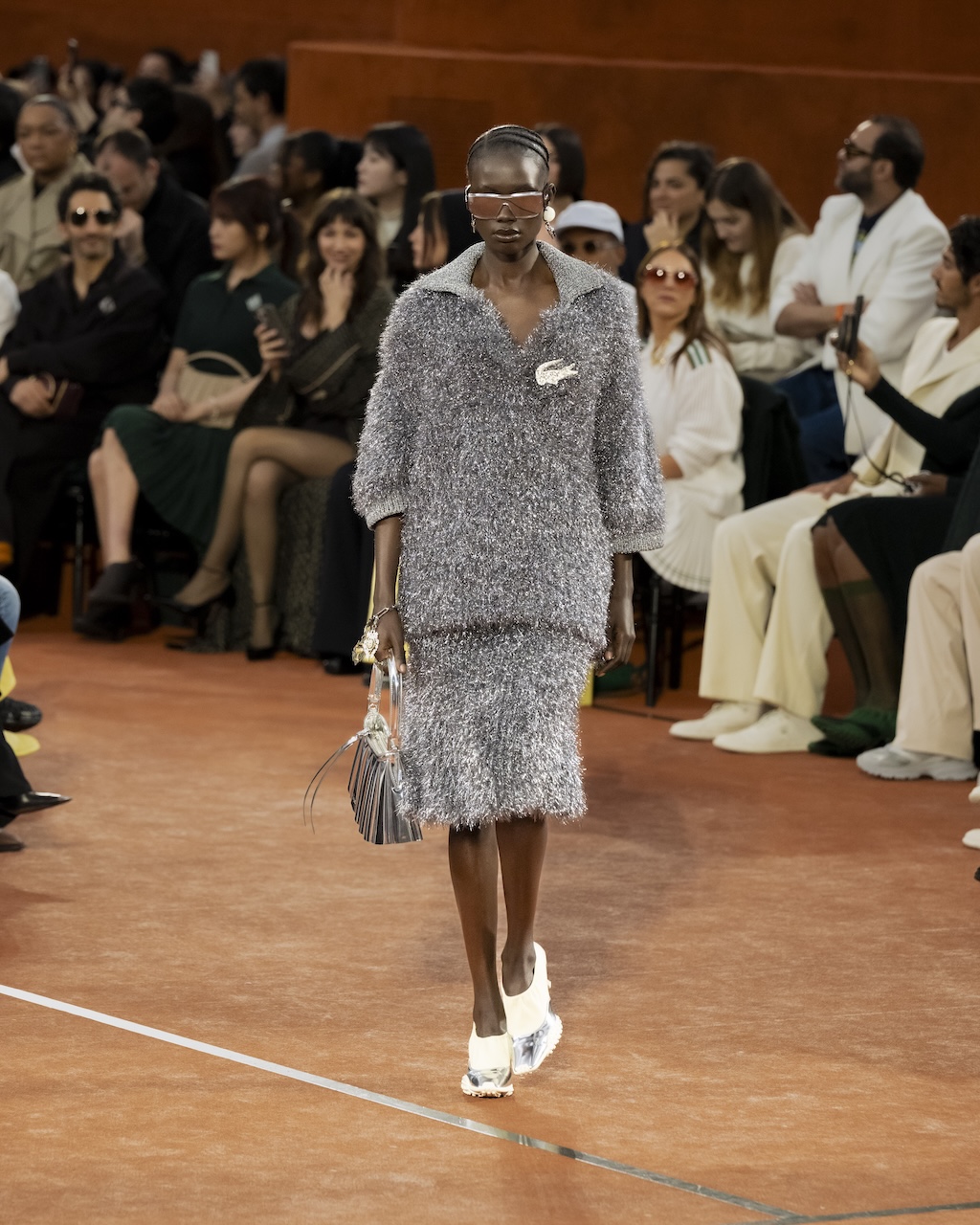 lacoste regresa a la pihilippe chatrier para presentar su coleccion otono invierno 2025 25gramos 13