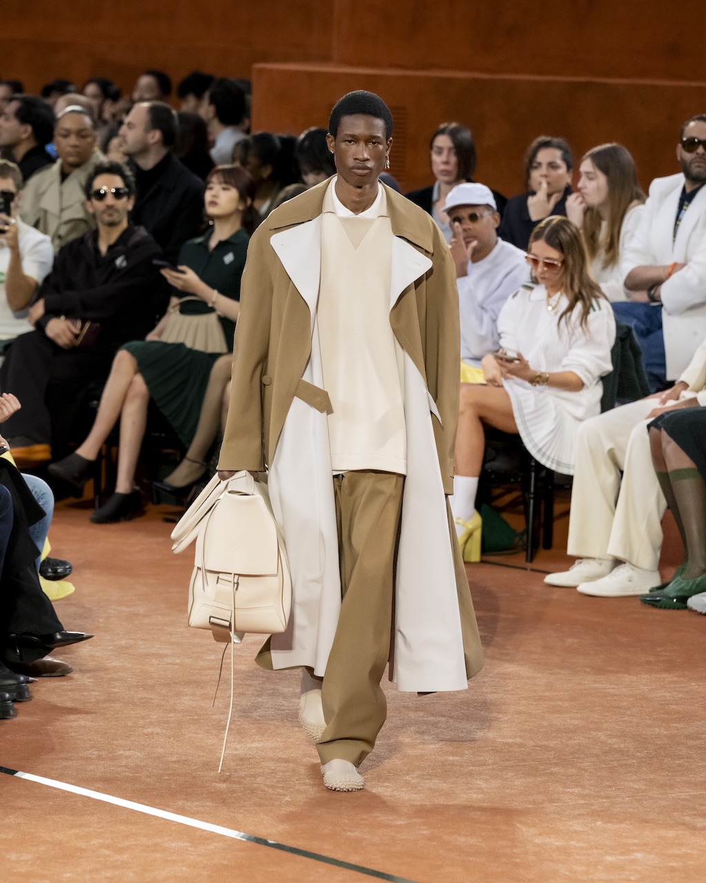 lacoste regresa a la pihilippe chatrier para presentar su coleccion otono invierno 2025 25gramos 8