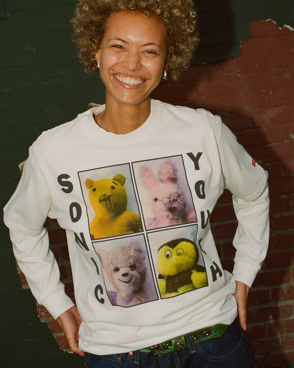 levis amplia su coleccion band tee celebrando el espiritu underground de sonic youth 25gramos 6