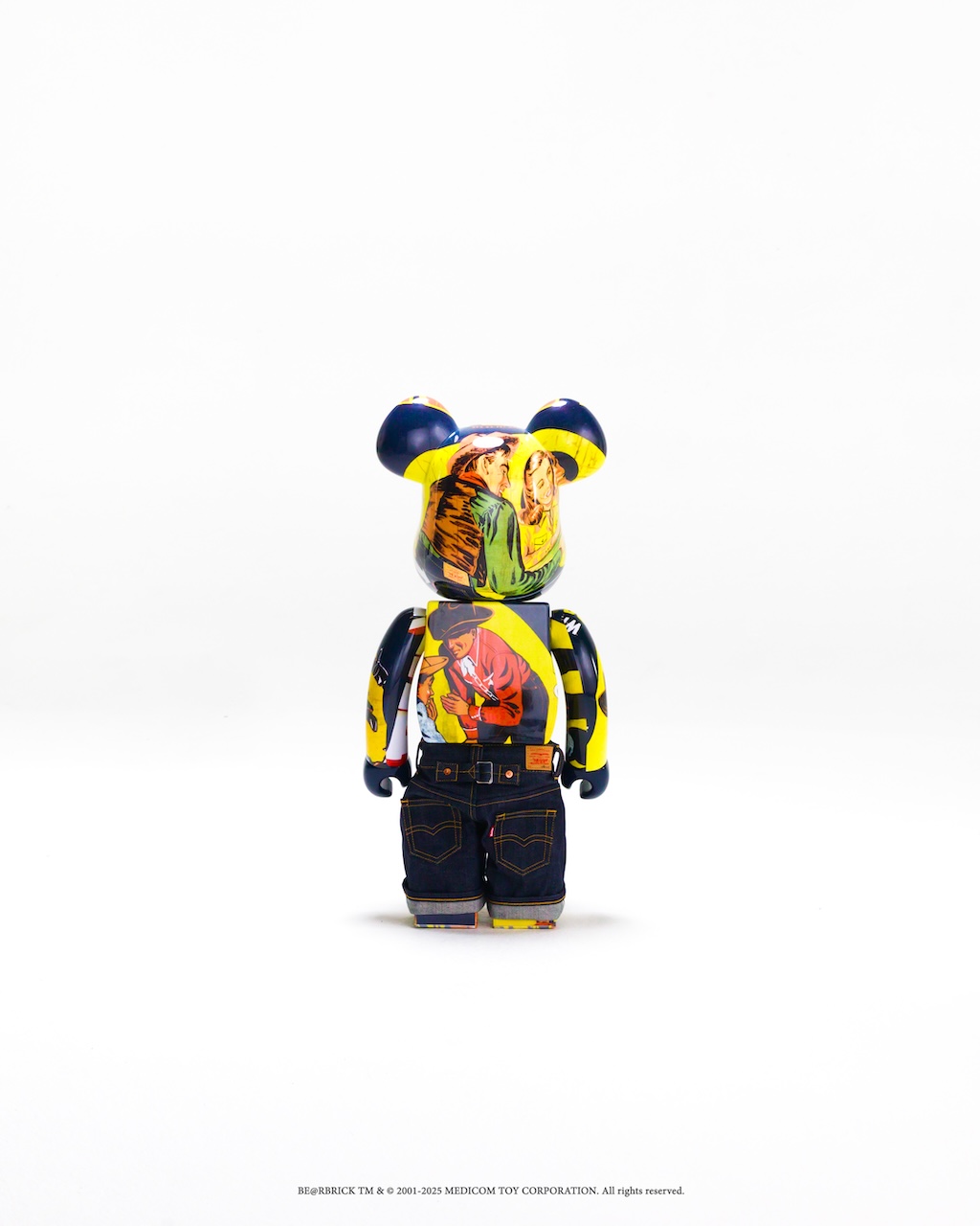 levis y berbrick unen fuerzas para celebrar el denim a traves del arte coleccionable 25gramos 5