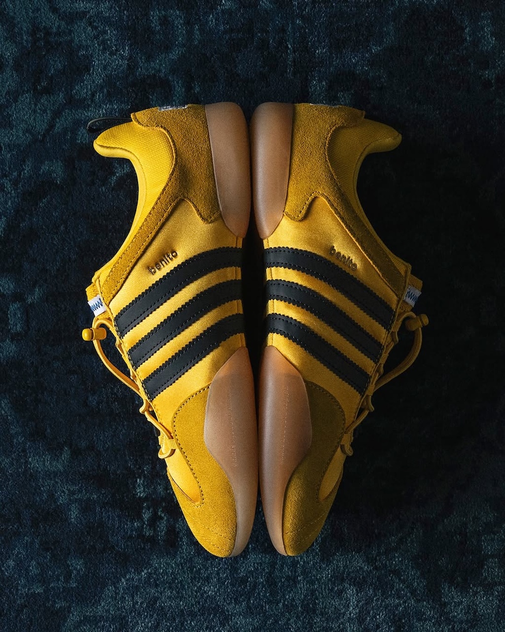 llegan las ballerina de adidas junto a bad bunny en la combinacion de colores bold gold 25gramos 3