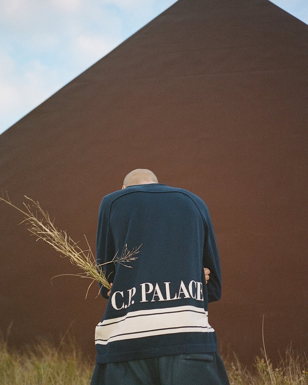 palace y c p company liberan oficialmente el lookbook de su nueva coleccion 25gramos 6