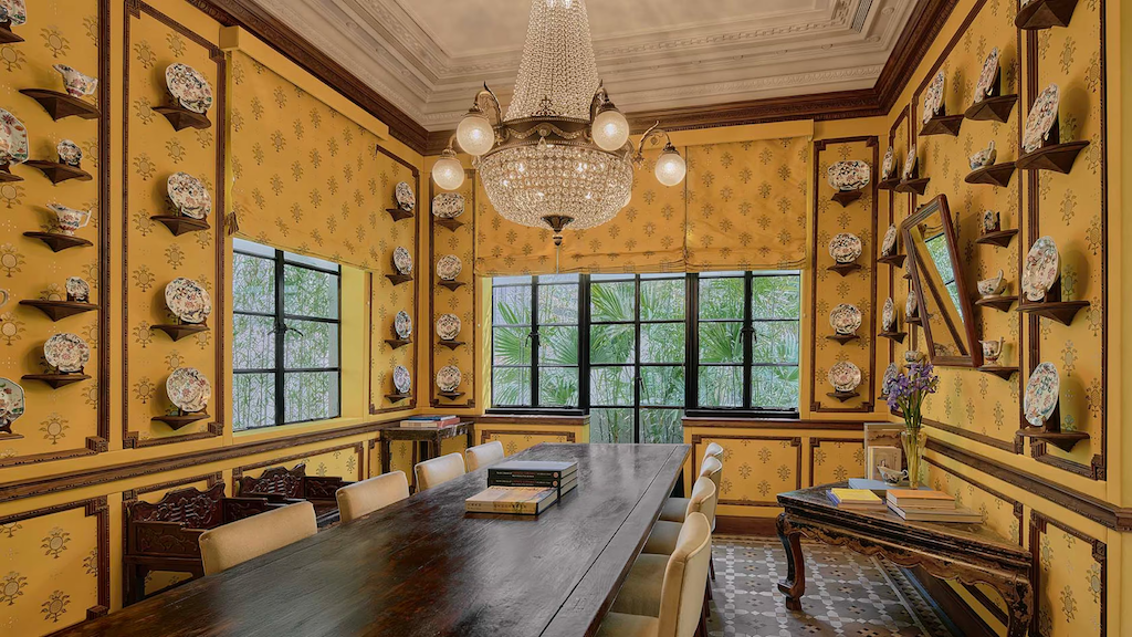 prada inaugura su primer restaurante en asia inspirado en la obra de wong kar wai 25gramos 1