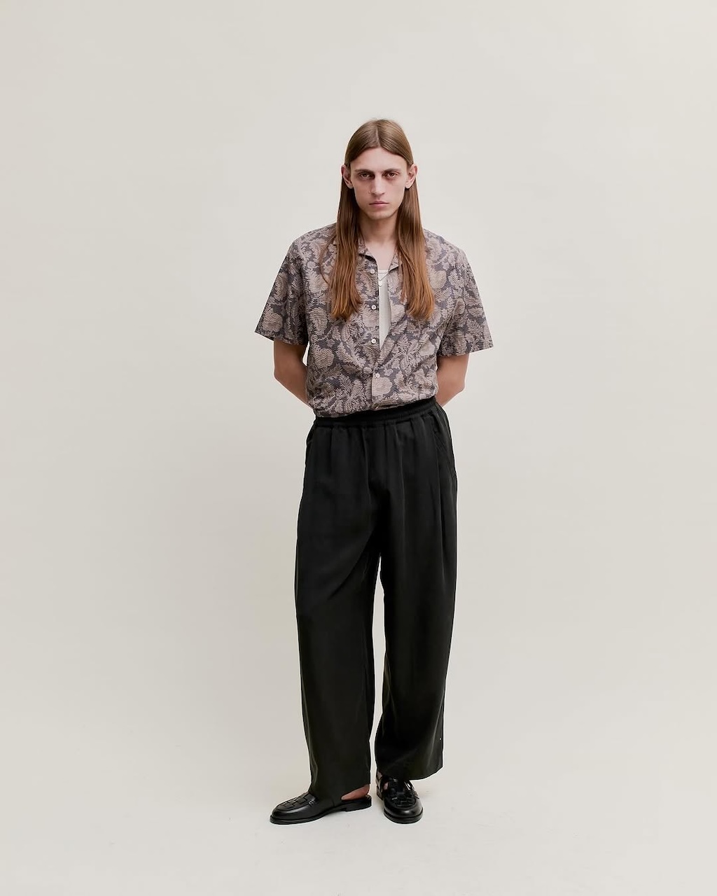 a kind of guise continua viajando por el mundo en su nueva coleccion primavera verano 2025 25gramos 6