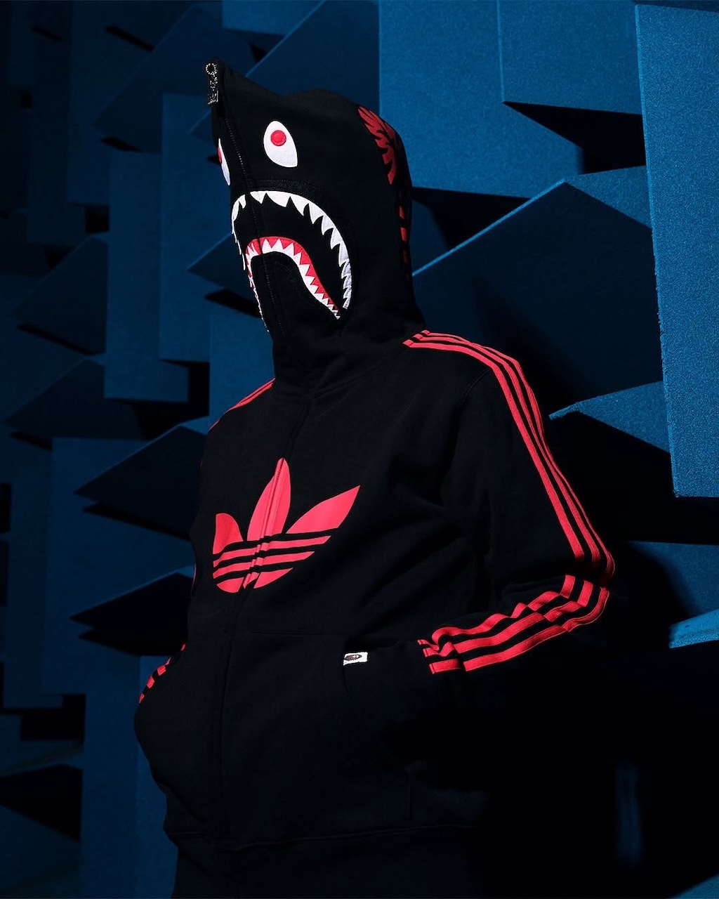 bape reconecta con adidas para lanzar el sstr pack 25gramos 5