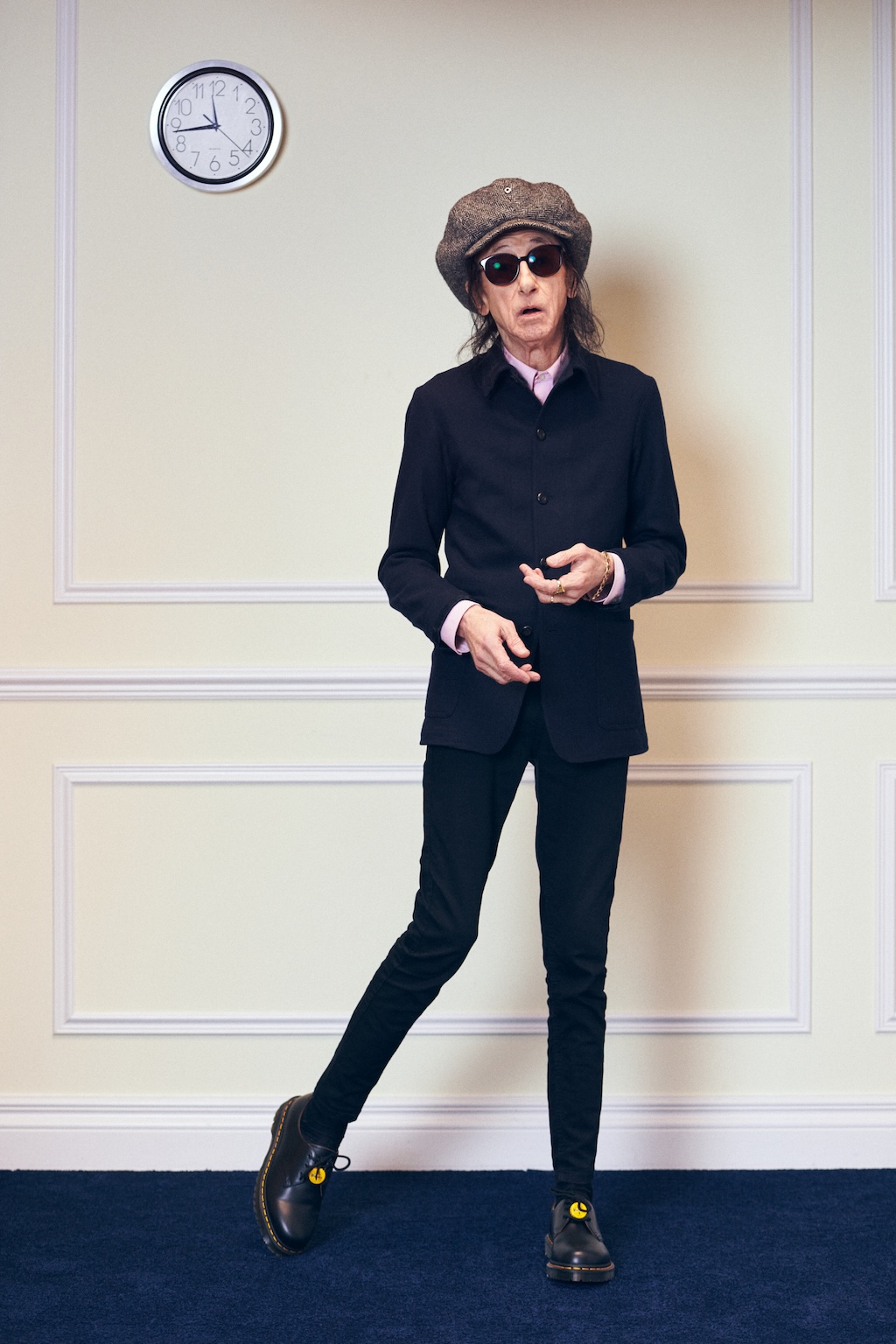 conexion britanica en la ultima colaboracion entre palace y dr martens 25gramos 2