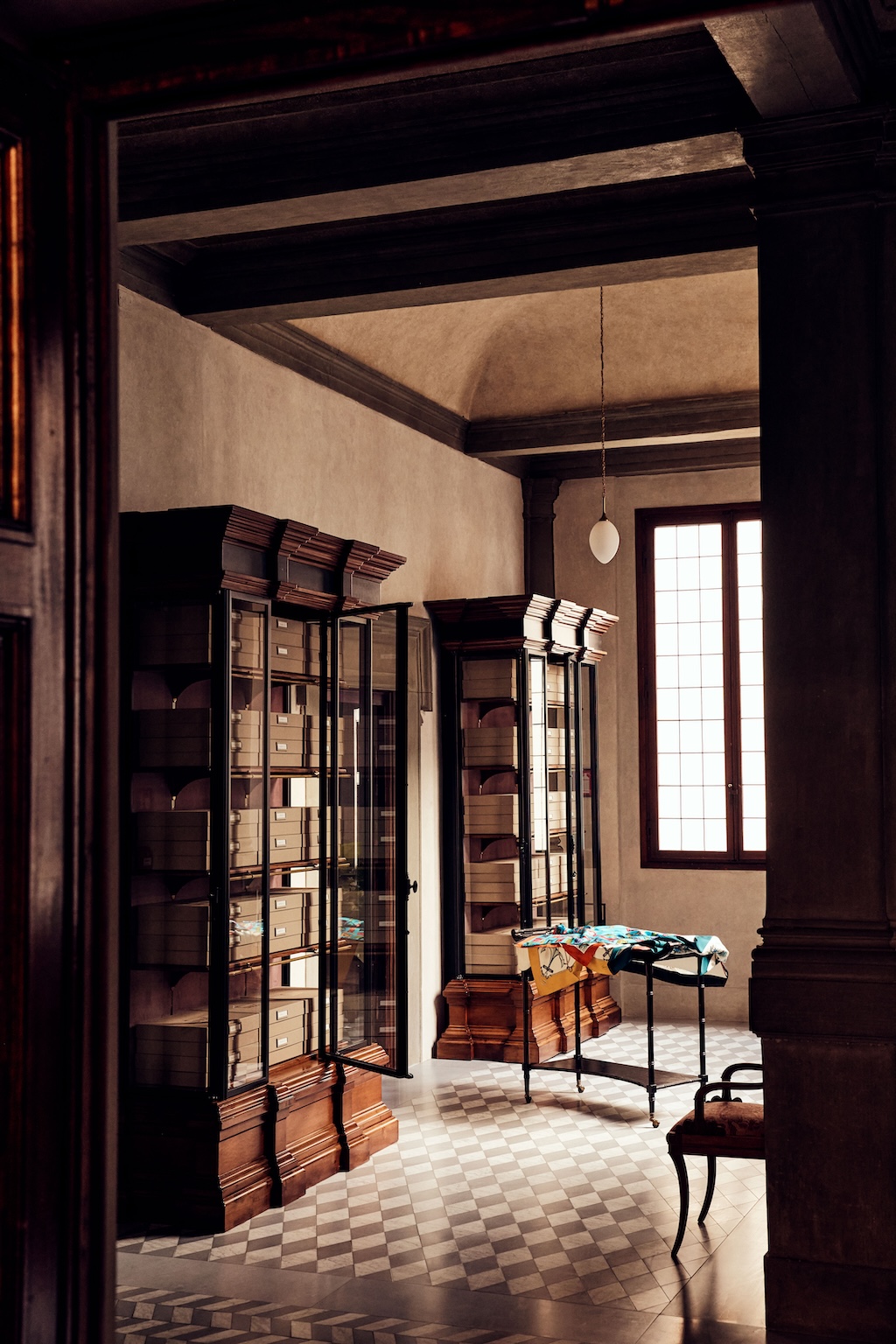 gucci celebra su estrecha relacion con la seda en the art of silk 25gramos 2