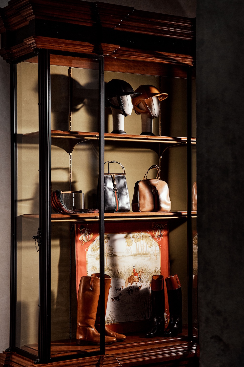 gucci celebra su estrecha relacion con la seda en the art of silk 25gramos 3