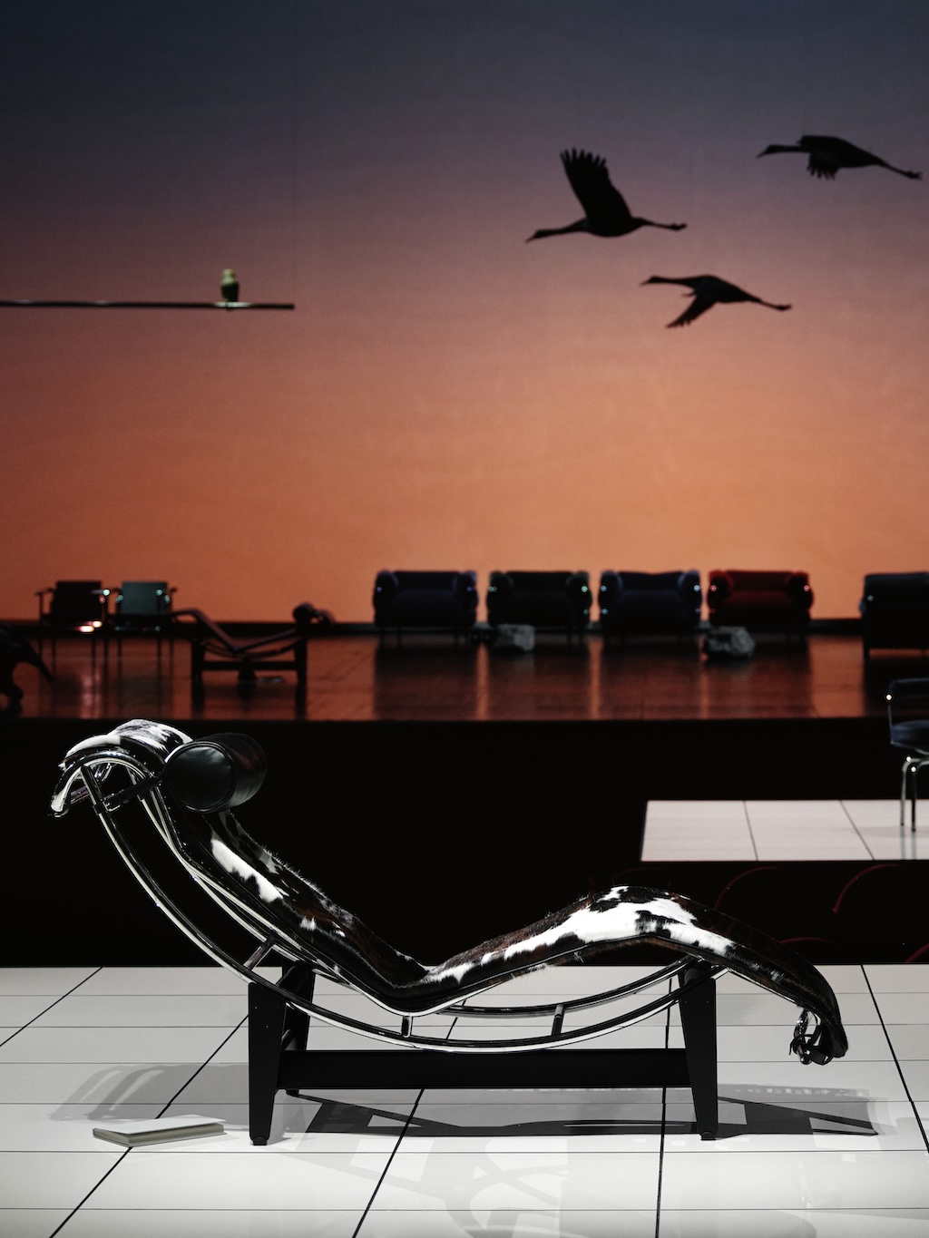 jil sander se une a staging modernity durante la semana del diseno de milan 25gramos 3