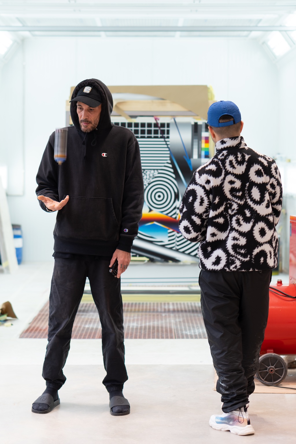 mucho muchacho y felipe pantone presentan la experiencia audiovisual creamatico 25gramos 4