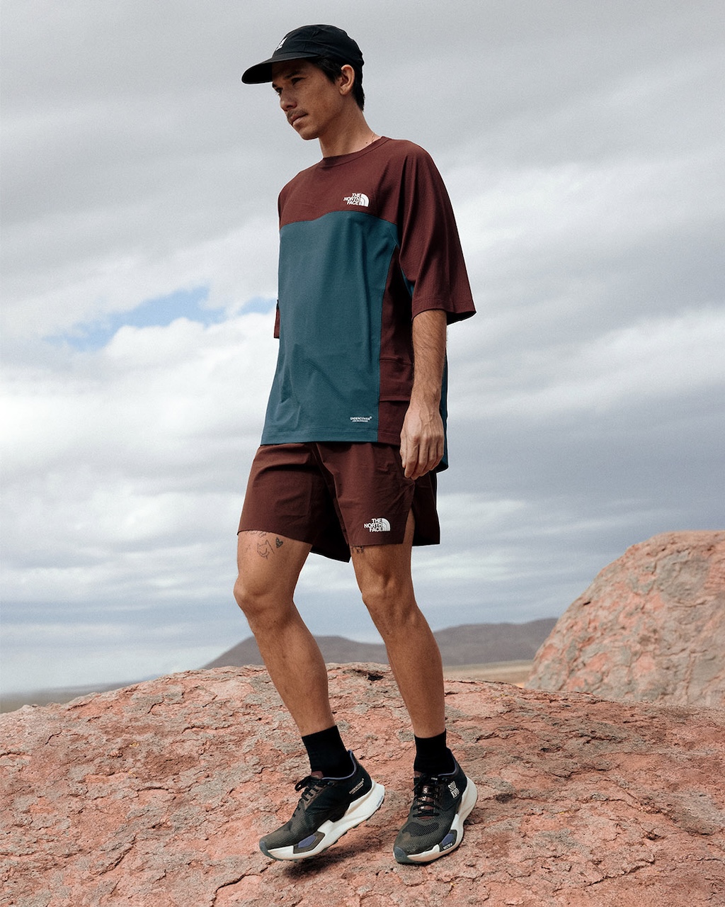 the north face y undercover continuan redefiniendo el senderismo con la cuarta edicion de soukuu 25gramos 1