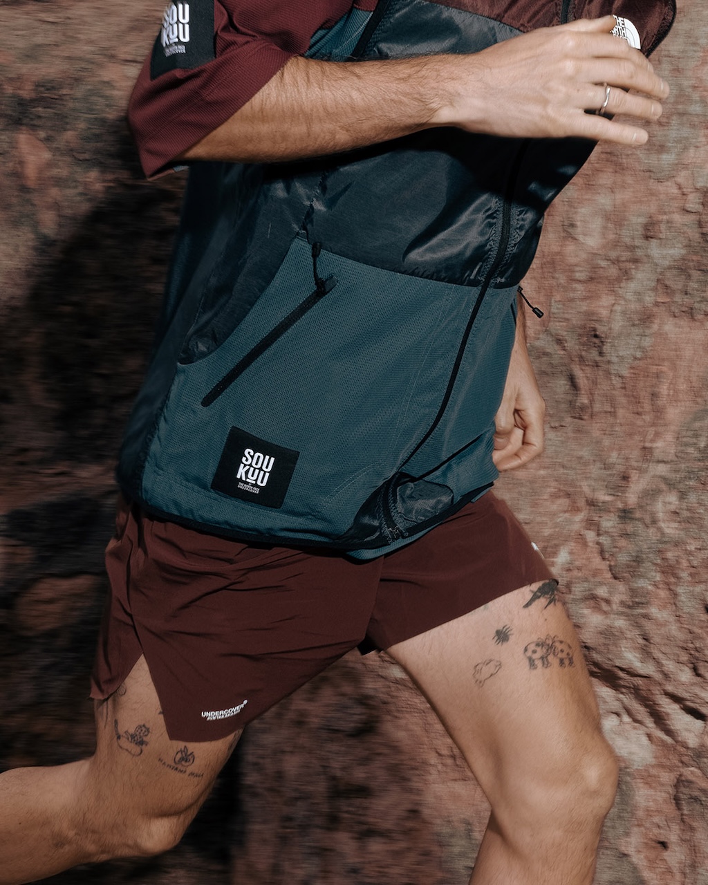 the north face y undercover continuan redefiniendo el senderismo con la cuarta edicion de soukuu 25gramos 7