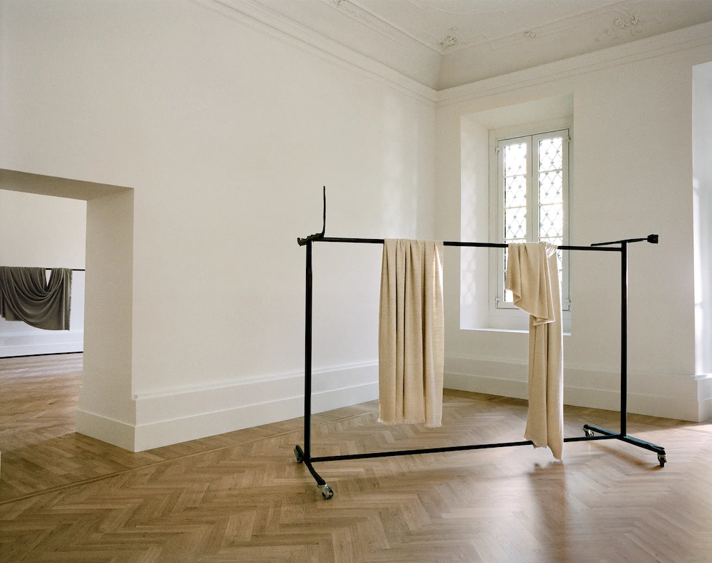 the row debuta su primera coleccion de homeware en la semana del diseno de milan 25gramos 4