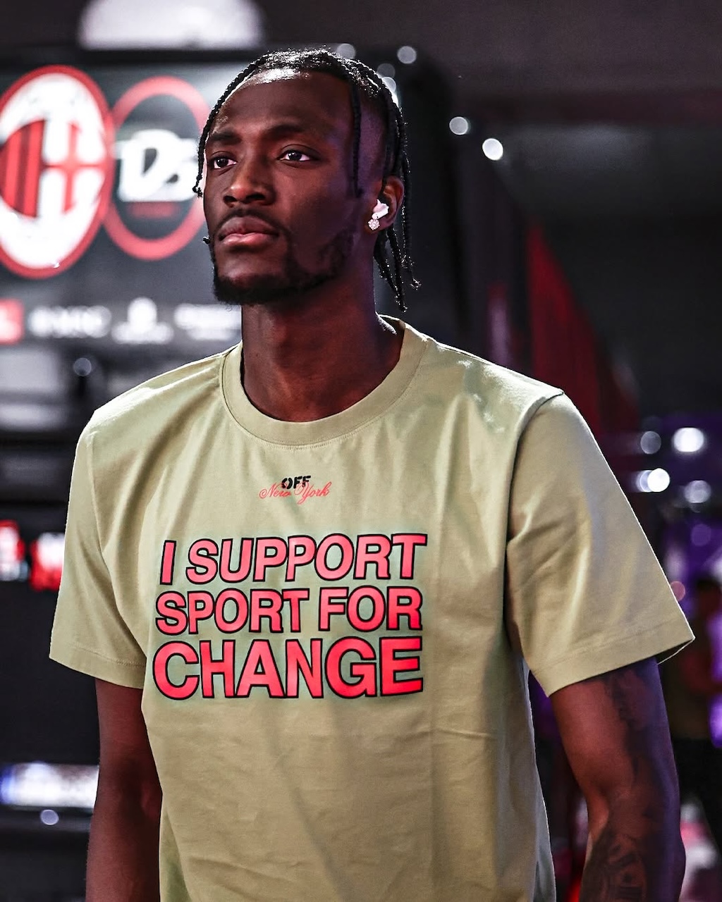 un ano mas ac milan y off white presentan una nueva camiseta i support sport for change 25gramos 1