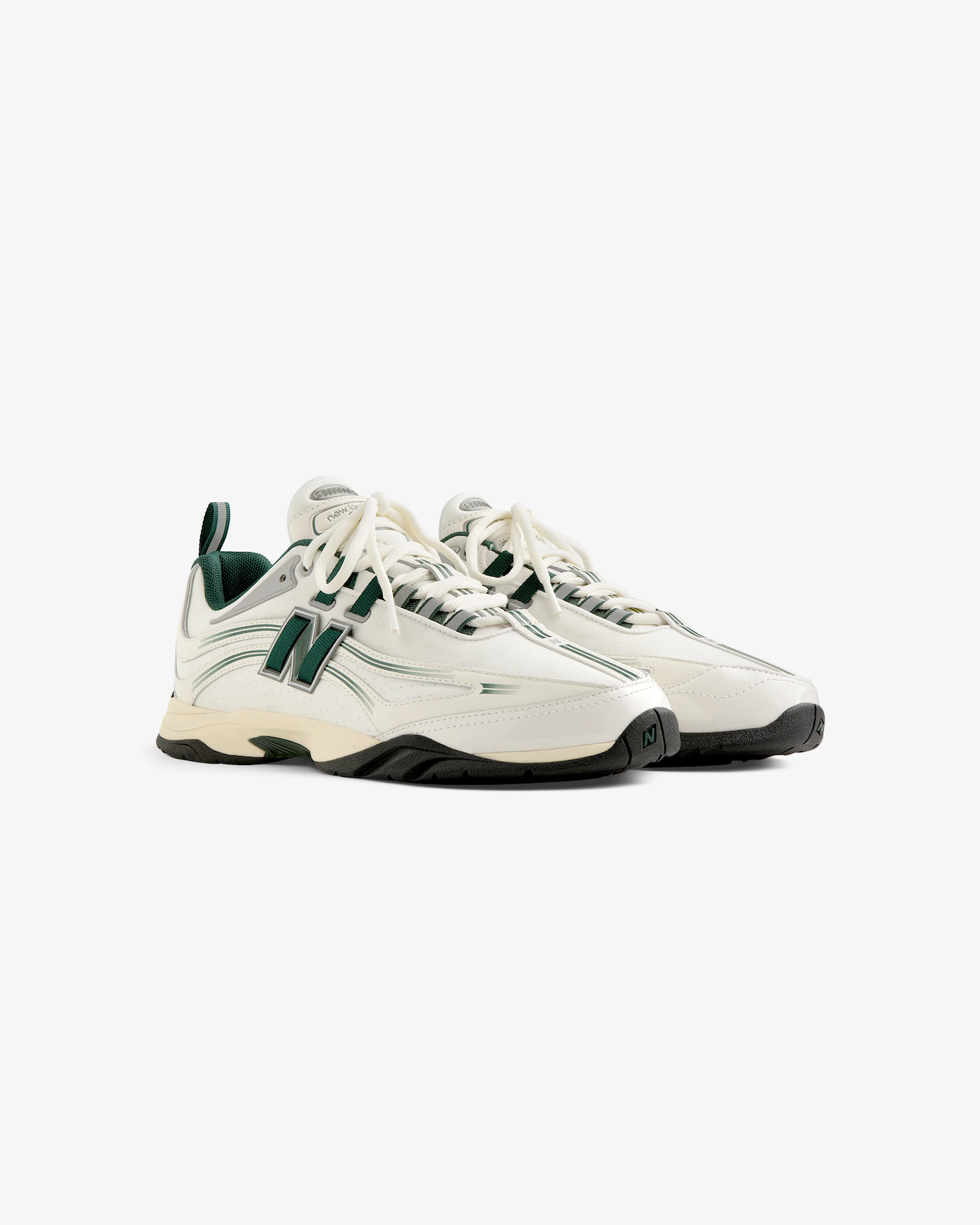 aime leon dore presenta su primer modelo original junto a new balance 25gramos 1