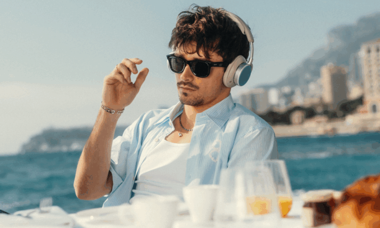 charles leclerc firma una edicion especial de los beoplay h100 de bang olufsen 25gramos 2