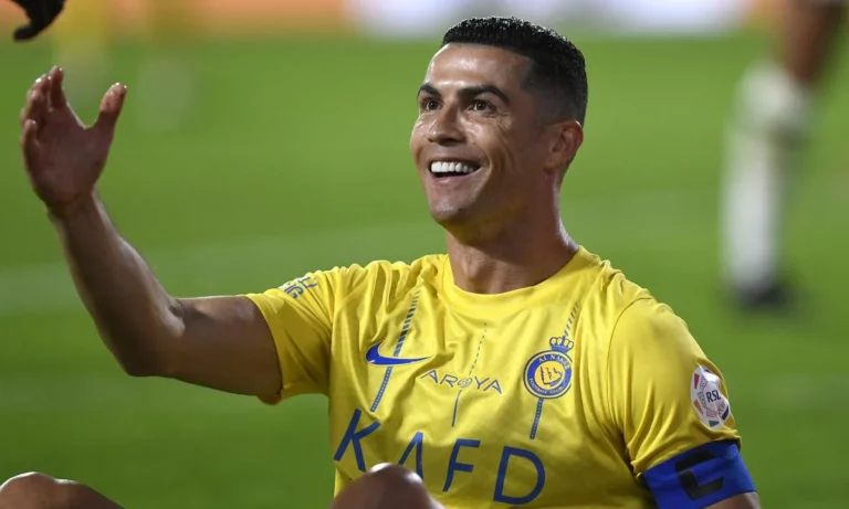 cristiano ronaldo lidera la lista de los atletas mejor pagados del anocristiano ronaldo lidera la lista de los atletas mejor pagados del ano 25gramos 1