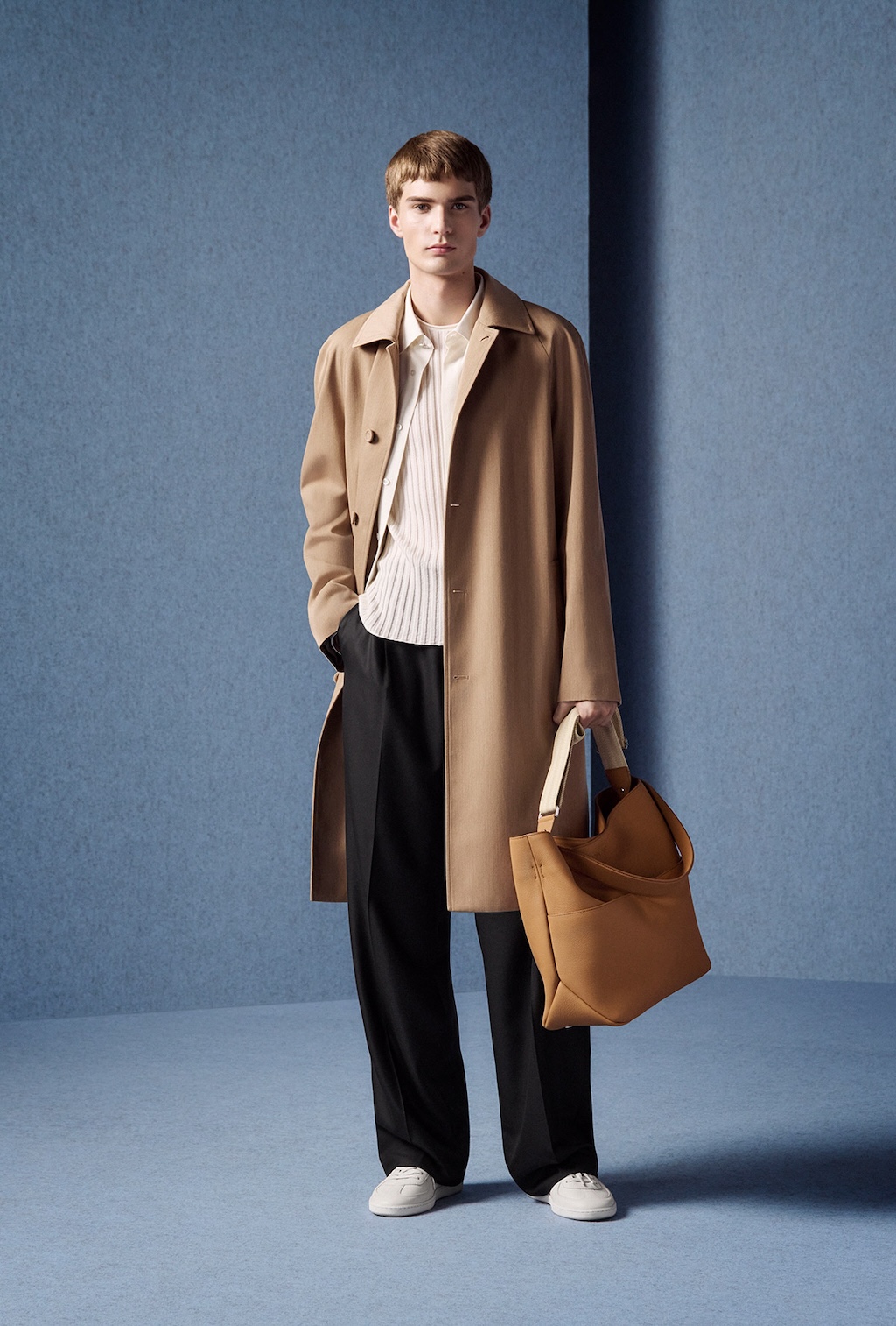 dior propone un uniforme de lujo para otono invierno 2025 25gramos 5