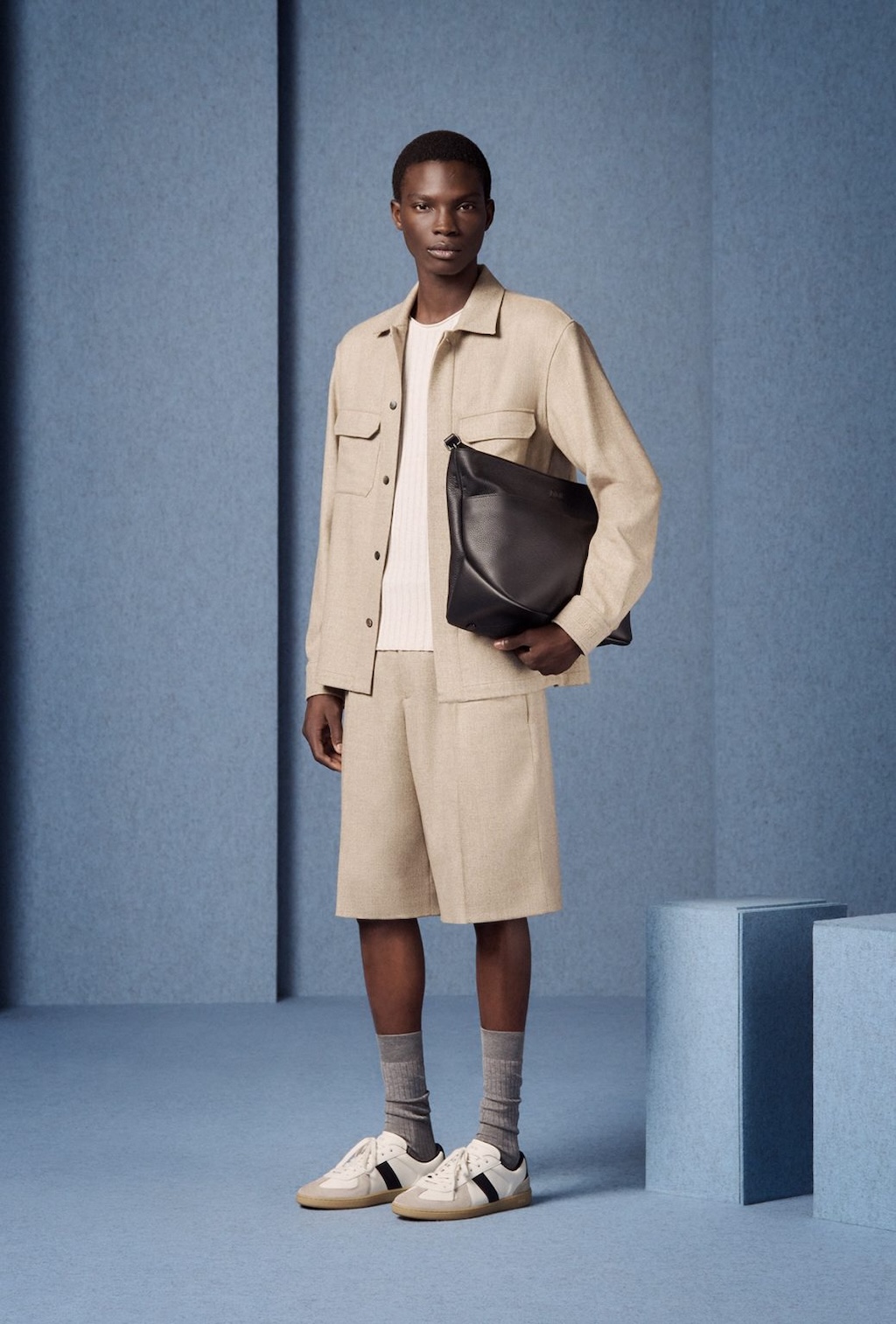 dior propone un uniforme de lujo para otono invierno 2025 25gramos 6