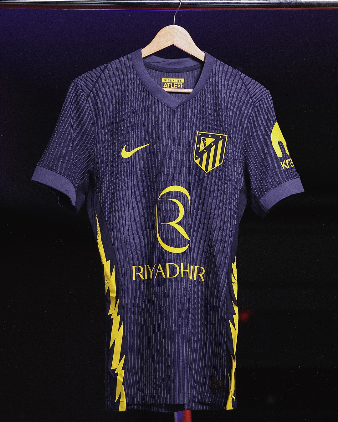 el atleti desvela su equipacion visitante para la temporada 2025 26 25gramos