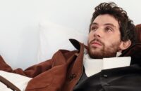 gray sorrenti dispara la campana de la nueva precoleccion otono invierno 2025 de loewe 25gramos 6 1