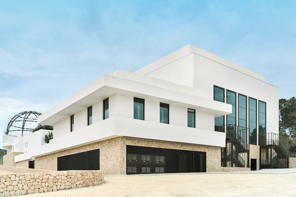 ibiza recibe a unvrs el nuevo templo de la electronica en la isla 25gramos 2