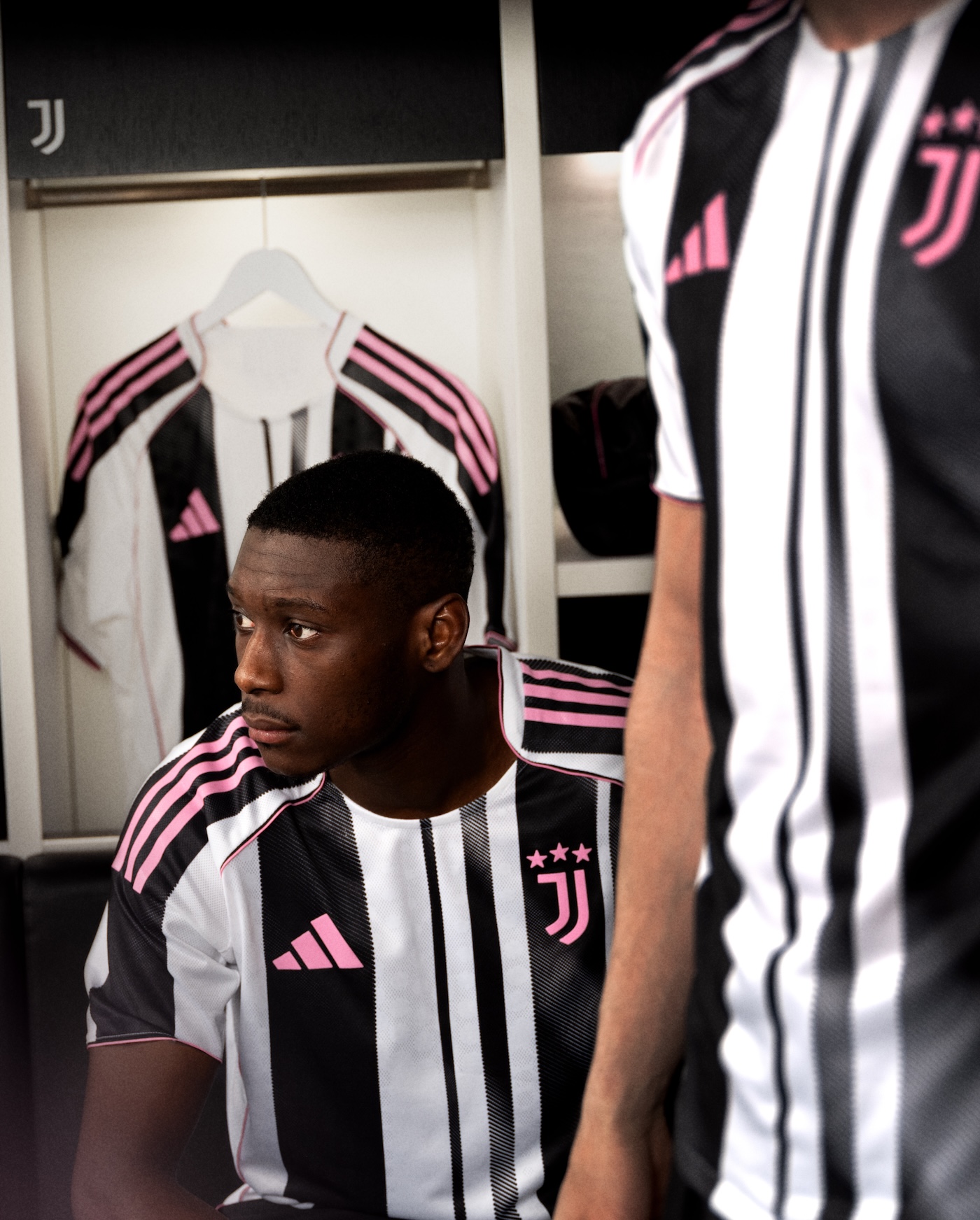 la juventus estrena nueva equipacion para la temporada 2025 26 25gramos 6