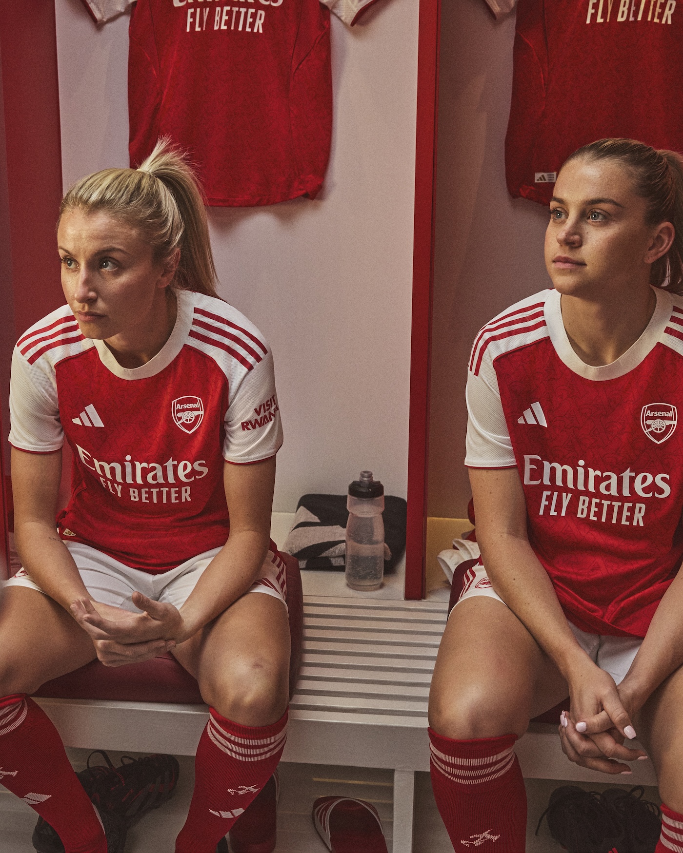la nueva equipacion del arsenal es la reinterpretacion contemporanea de un simbolo clasico 25gramos 3