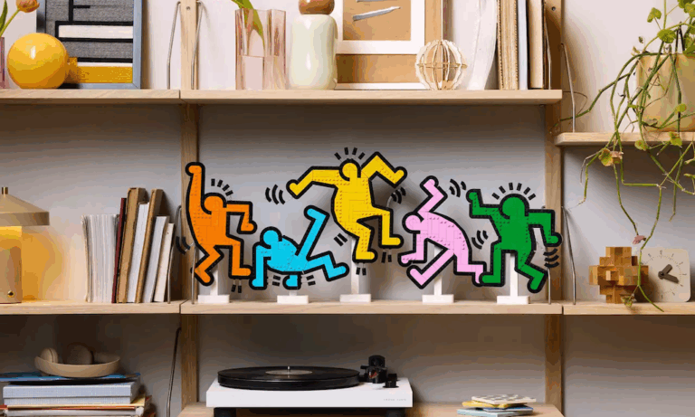 las dancing figures de keith haring llegan al universo lego 25gramos 4