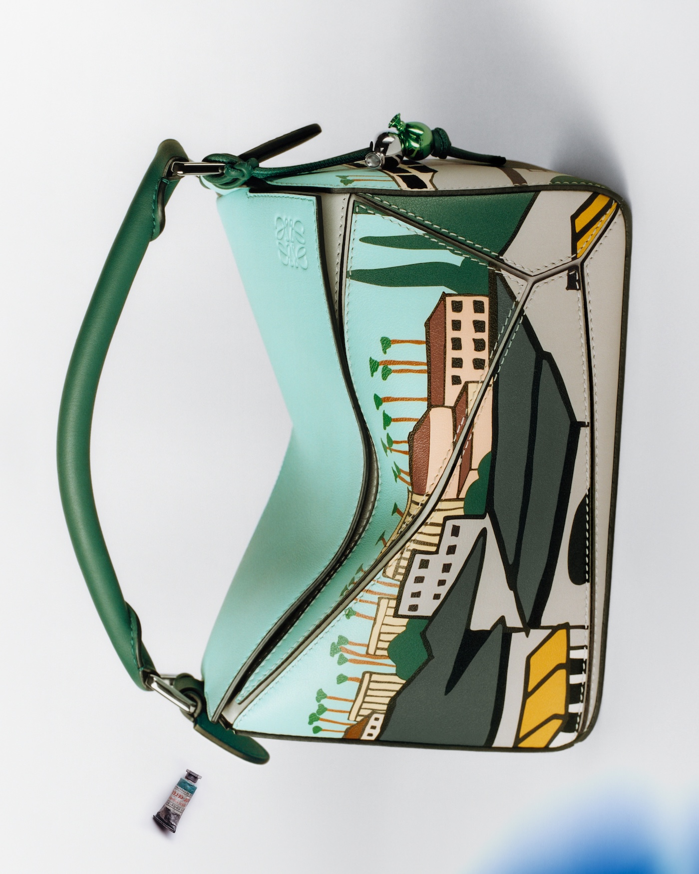 loewe celebra una decada del puzzle con una coleccion de edicion limitada 25gramos 3