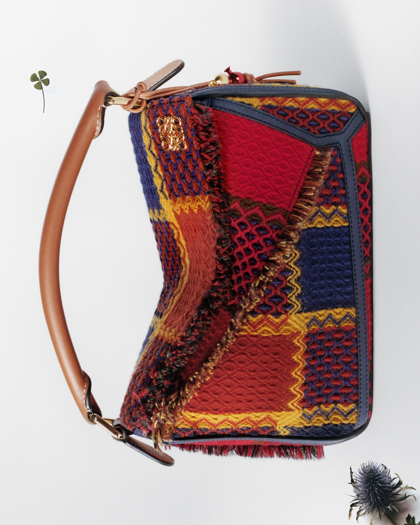 loewe celebra una decada del puzzle con una coleccion de edicion limitada 25gramos 7