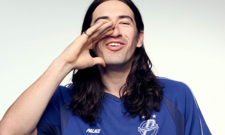 palace libera el lookbook de su nueva coleccion para summer 2025 25gramos 5 1