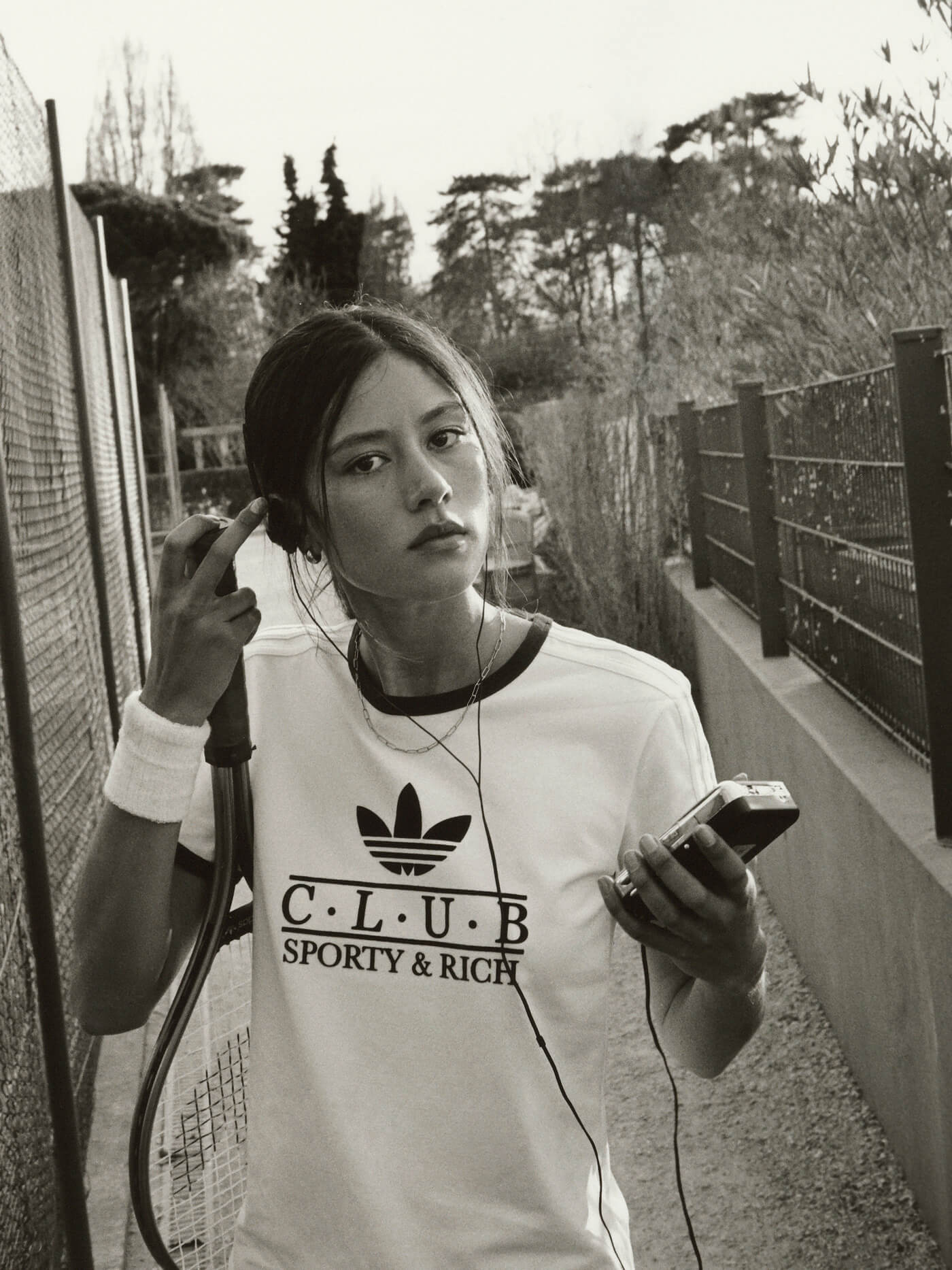 sporty rich y adidas originals se reencuentran en las pistas de tenis 25gramos 1 25gramos 4