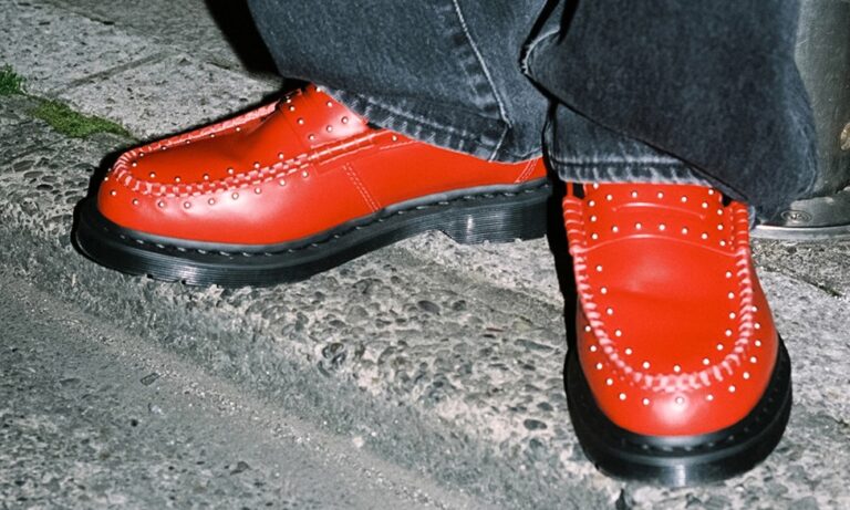supreme y dr martens reimaginan el penton loafter para su coleccion primavera 2025 25gramos 2 1