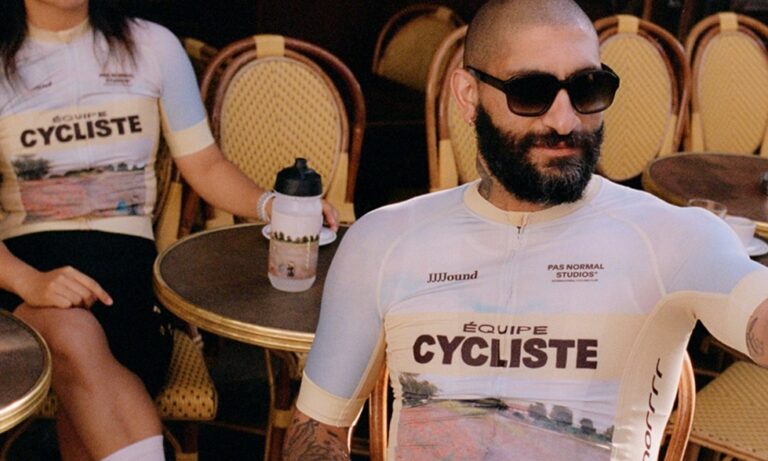 pas normal continua redefiniendo la estetica ciclista en esta ocasion junto a jjjjound 25gramos 1 1