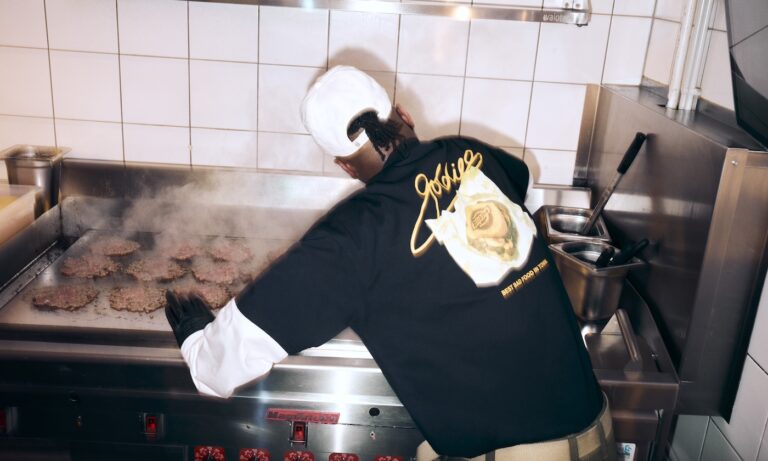 zalando estrena la nueva colaboracion entre dickies y goldies smashburger 25gramos