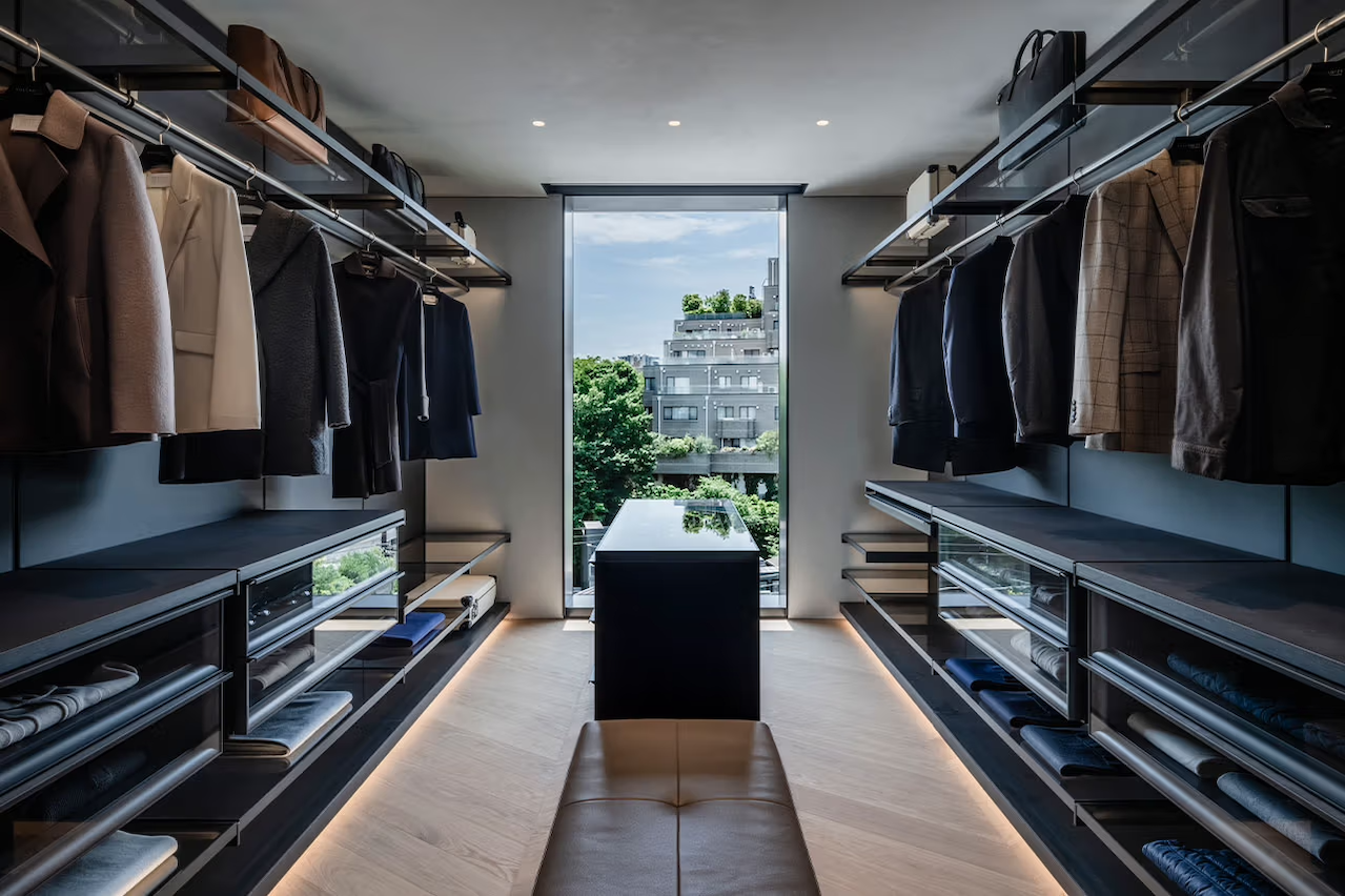 Aston Martin abre las puertas de su primera residencia privada en Tokio 25gramos 5