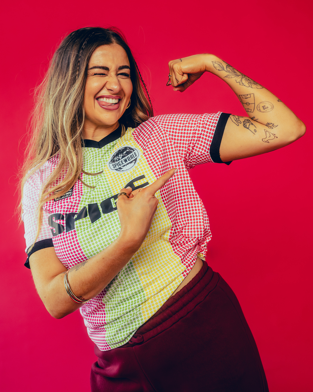 admiral y spice girls se adentran juntos en un verano lleno de futbol y festivales 25gramos 3