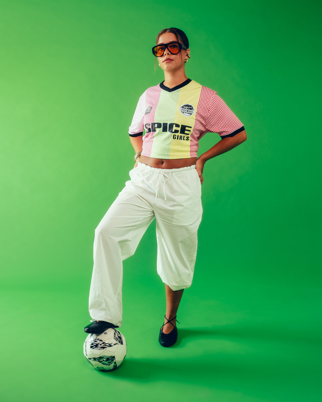 admiral y spice girls se adentran juntos en un verano lleno de futbol y festivales 25gramos 6