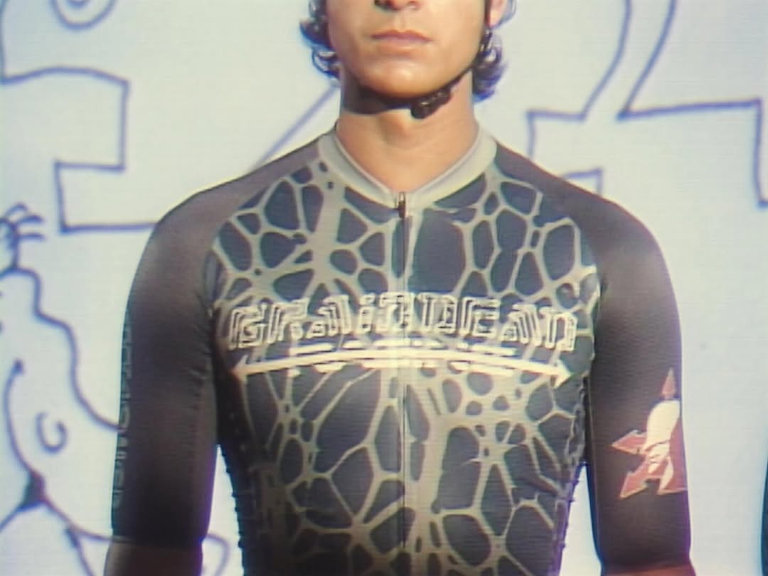 brain dead se sube a la bici de la mano de attaquer 25gramos 3