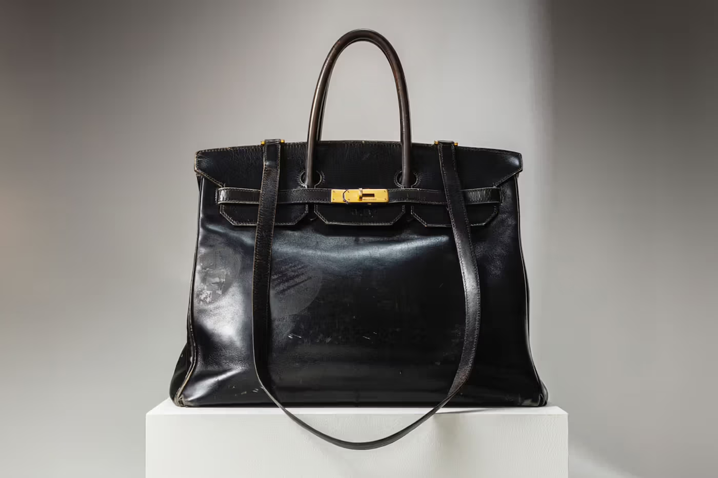 el birkin original de jane birkin se vende por 101 millones de dolares 25gramos 1