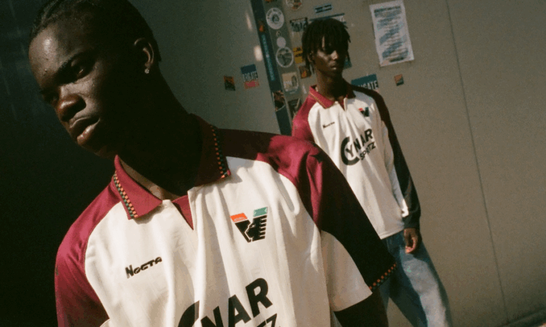 la camiseta visitante del venezia fc es un clasico instantaneo 25gramos 3