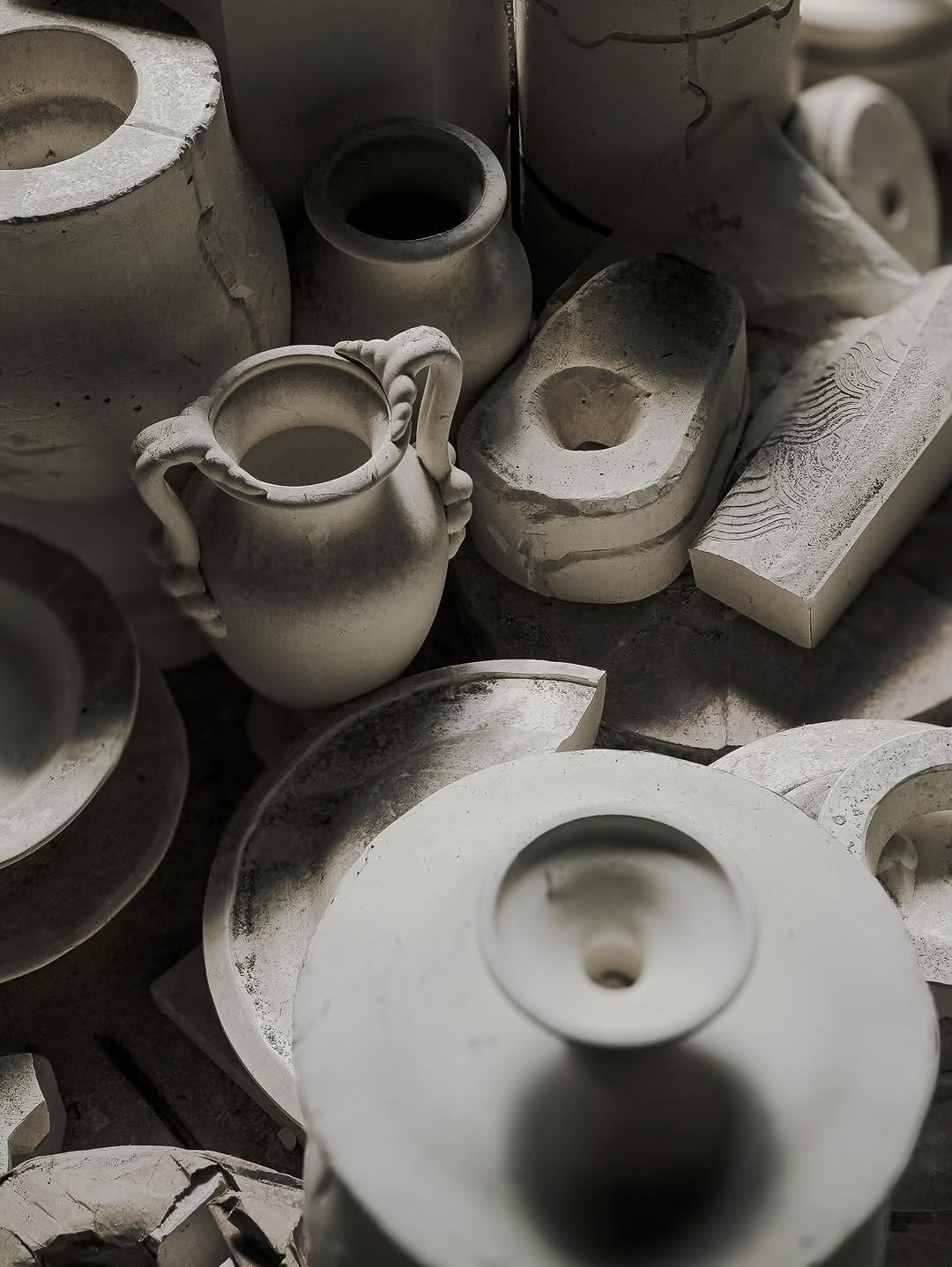 marine serre lleva su imaginario a una coleccion de tablewear 25gramos 4