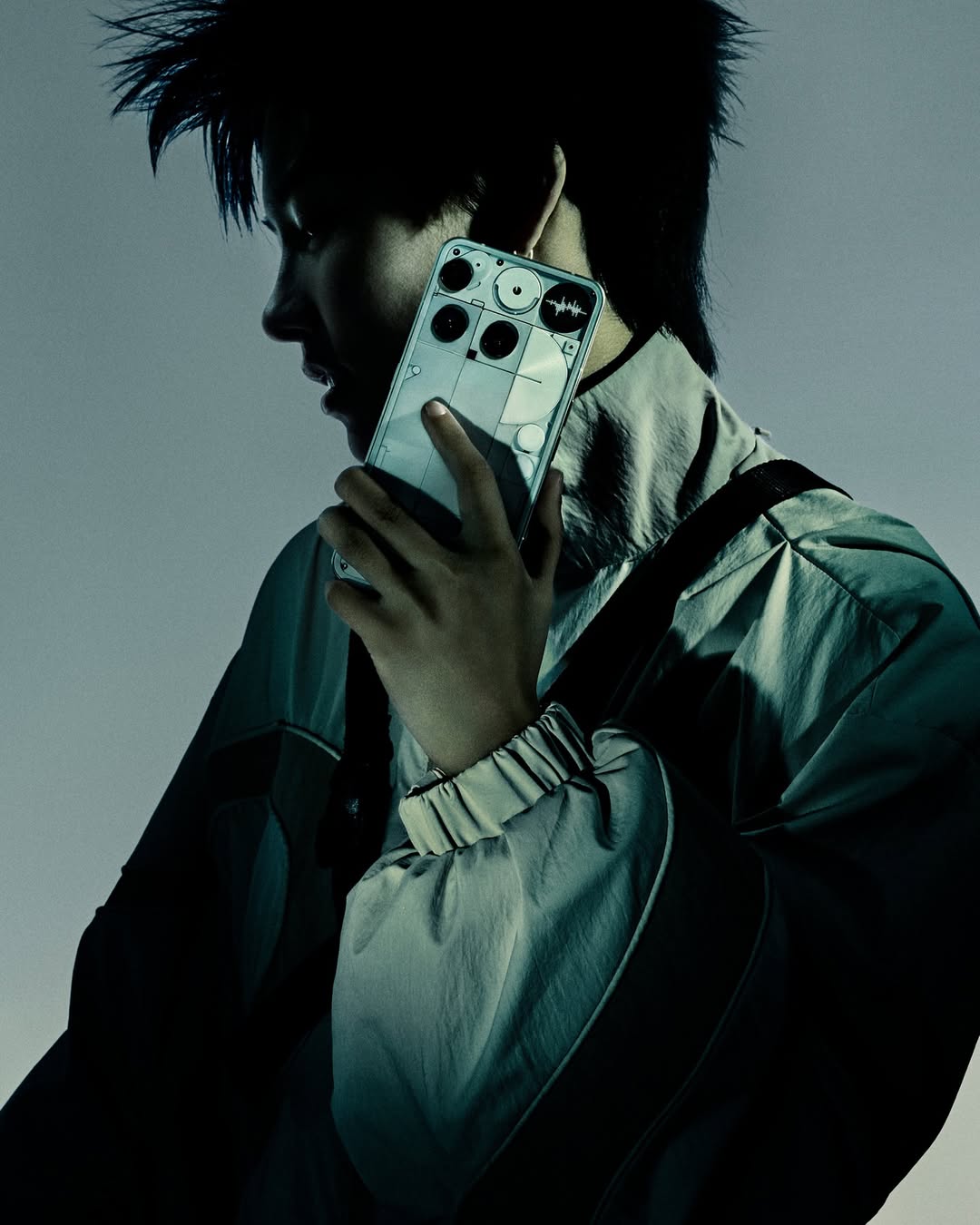 nothing sube la apuesta y presenta el phone 3 y el headphone 25gramos 5