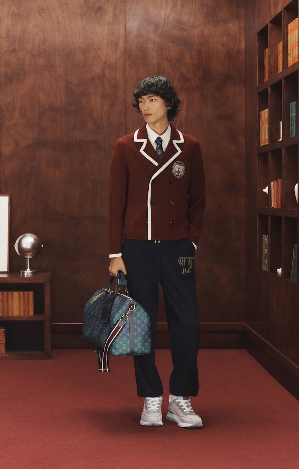 pharrell ofrece su propia version del universo ivy league en su nueva coleccion para louis vuitton 25gramos 4