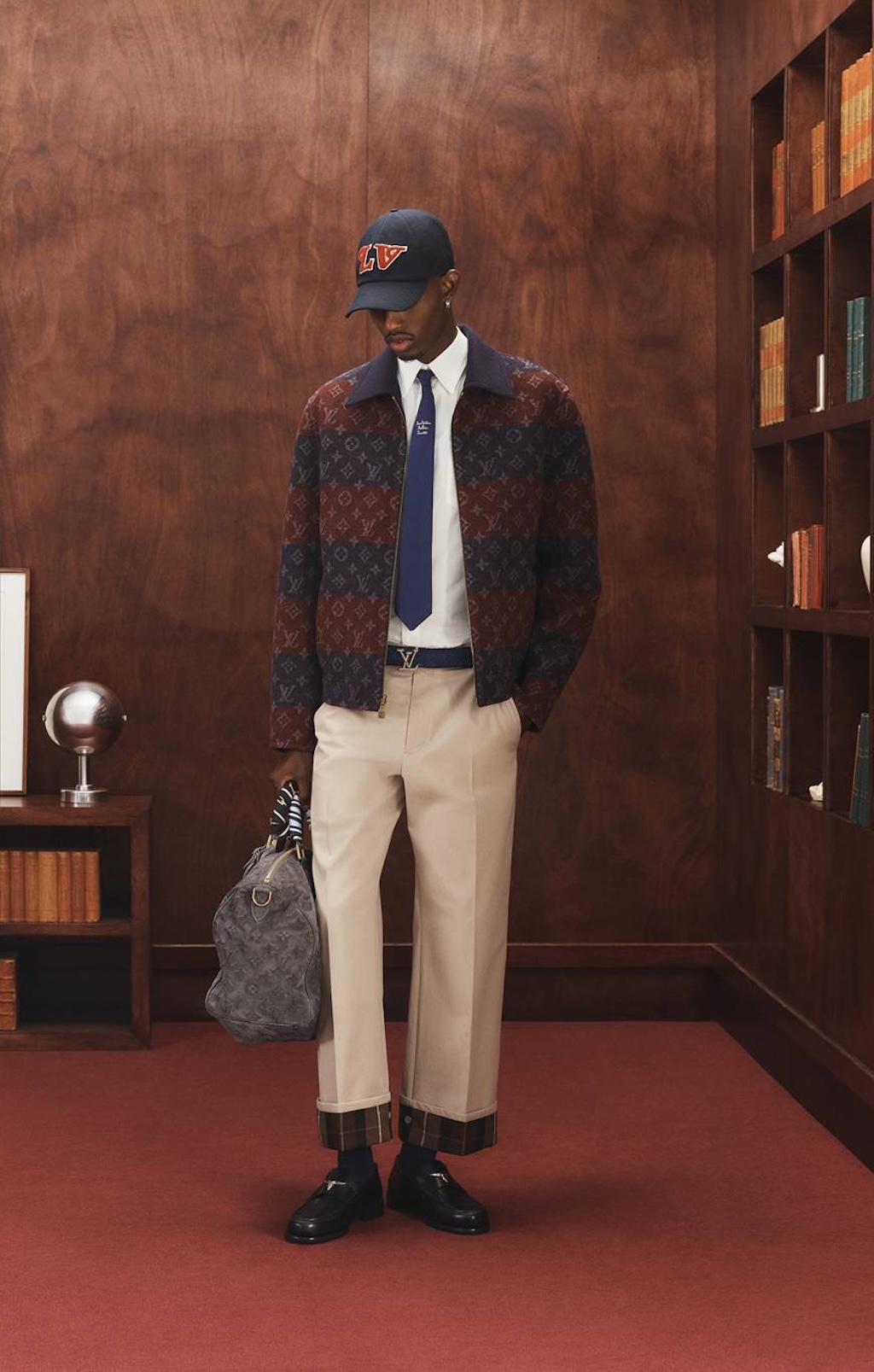 pharrell ofrece su propia version del universo ivy league en su nueva coleccion para louis vuitton 25gramos 5