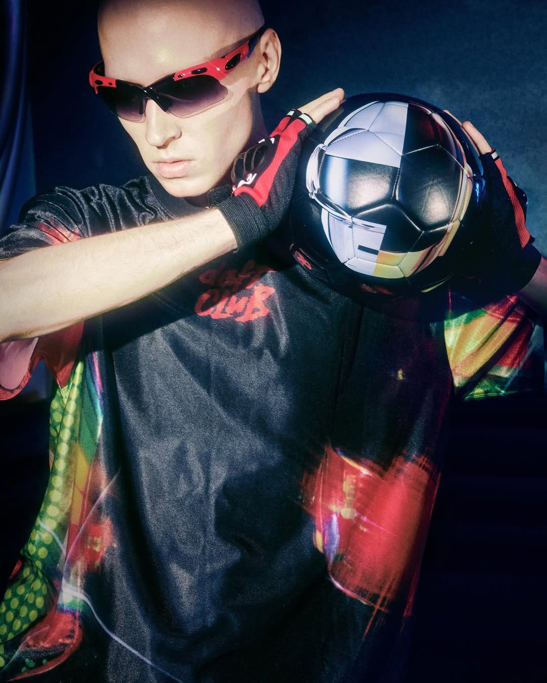 pleasures transforma el legado de daft punk en una coleccion capsula 25gramos 6