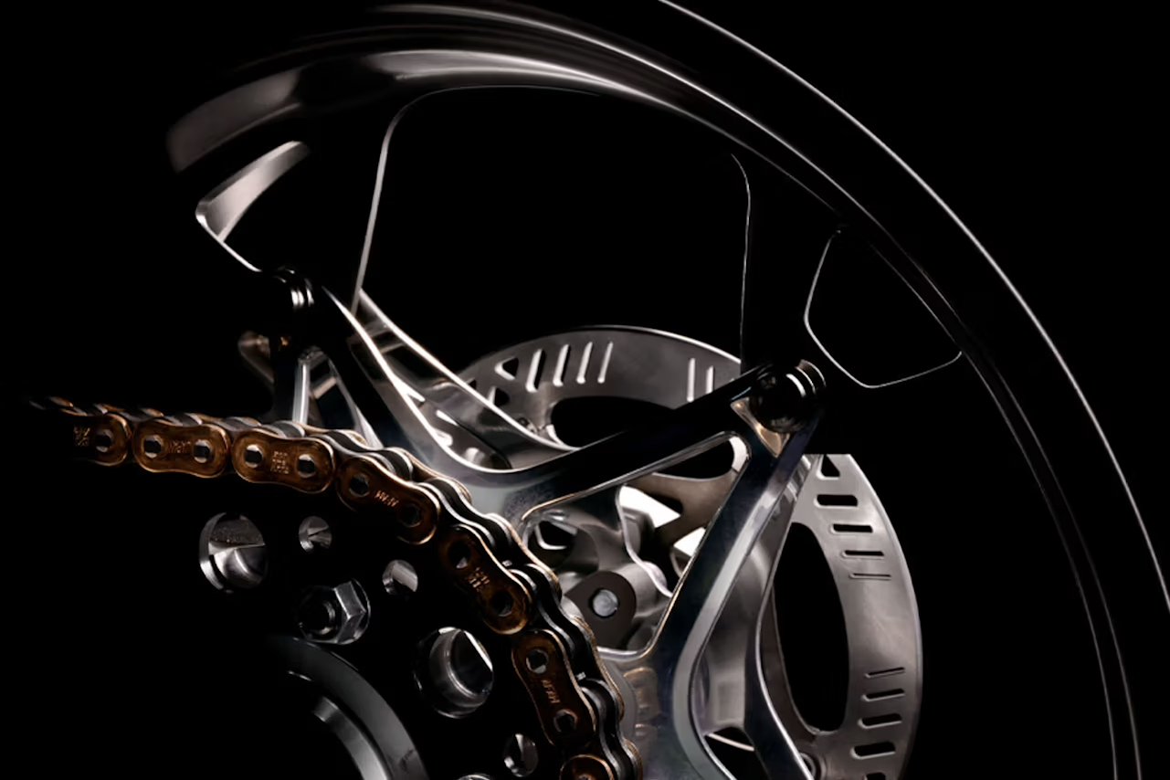 richard mille ha fabricado una motocicleta en colaboracion con brough superior 25gramos 7