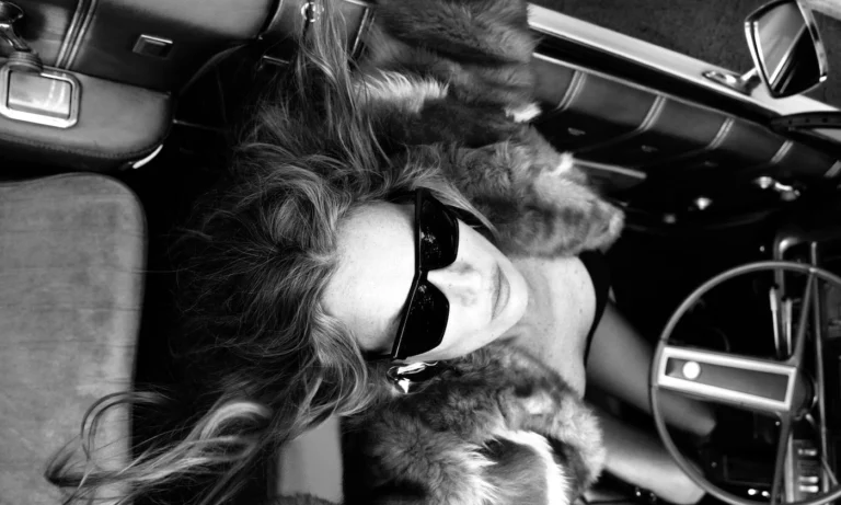 saint laurent reune a chloe sevigny y kate moss para su ultima campana 25gramos 8